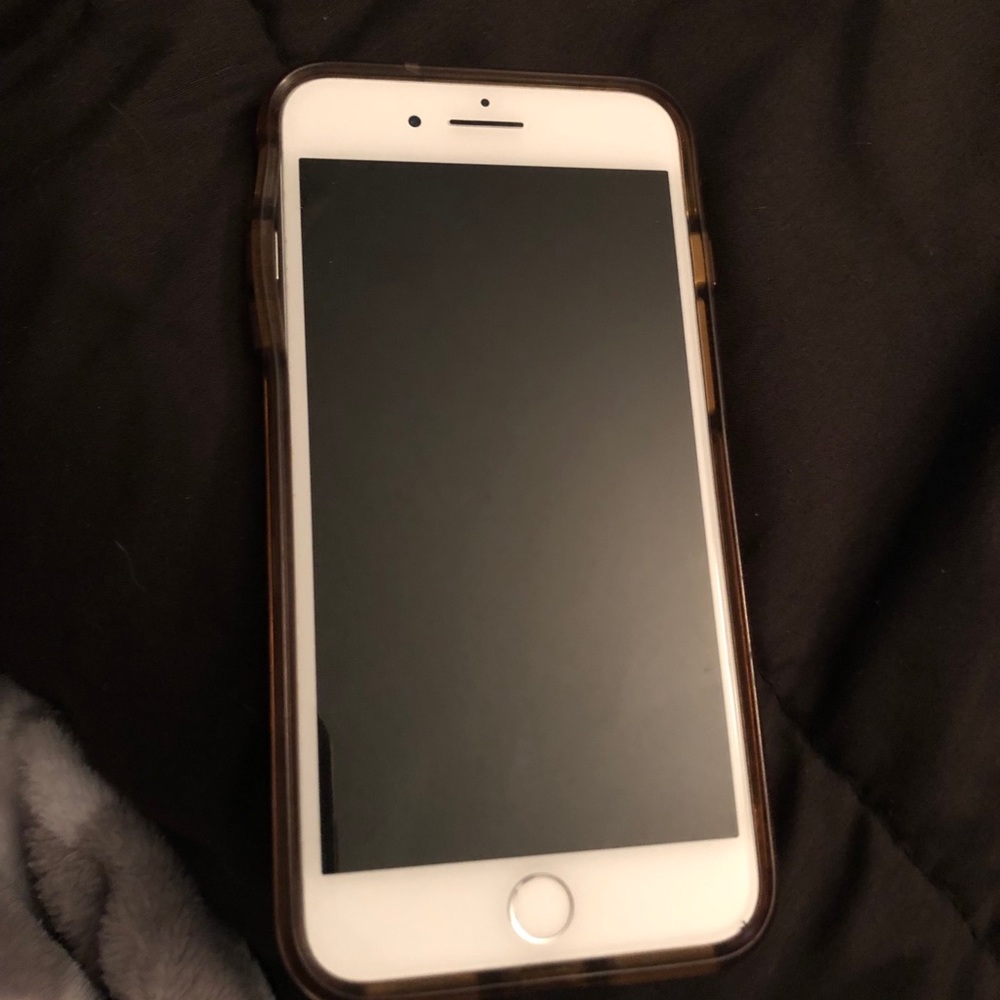 iPhone 7Plus 128GB VERIZON GREAT CONDITION W CASE